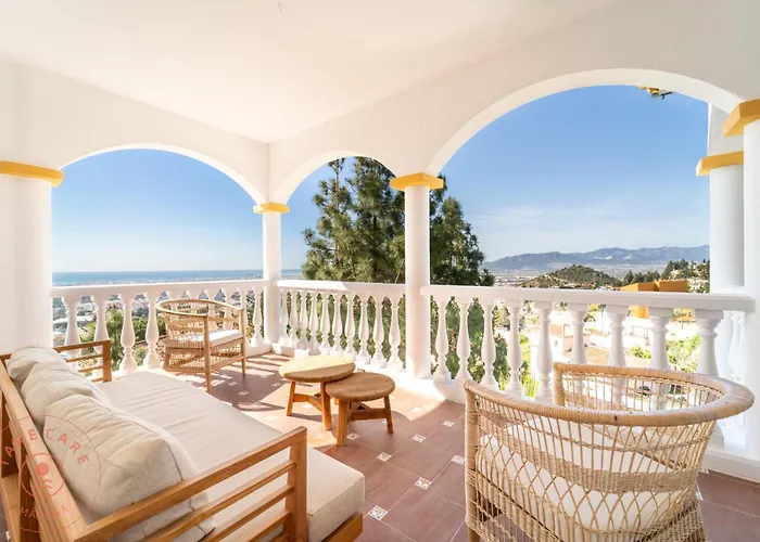 Villa Solazul In El Atabal, By Tcm Málaga